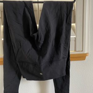 Wunder Under lululemon leggings